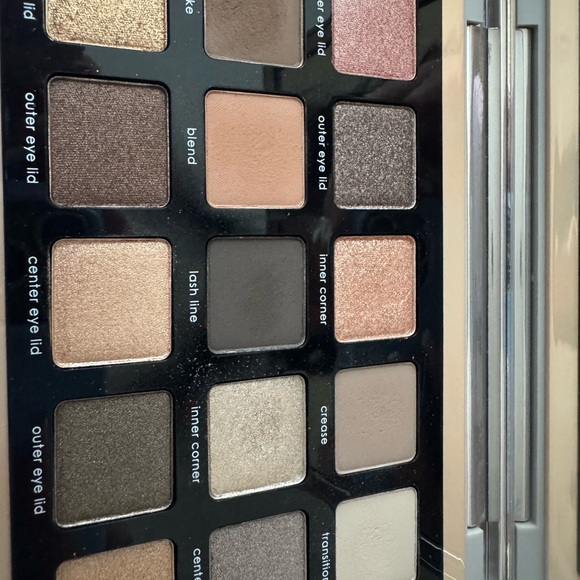 Natasha Denona Glam Palette - Brown, Cream, Gray - Picture 5 of 6
